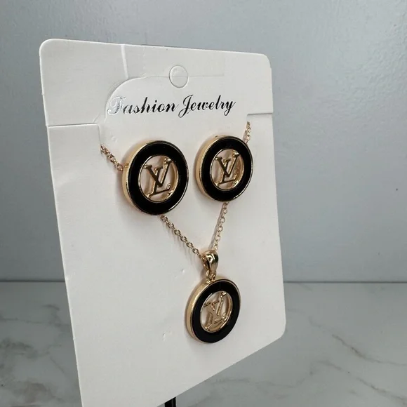 Earring & Necklace Set - Picture 5 of 12